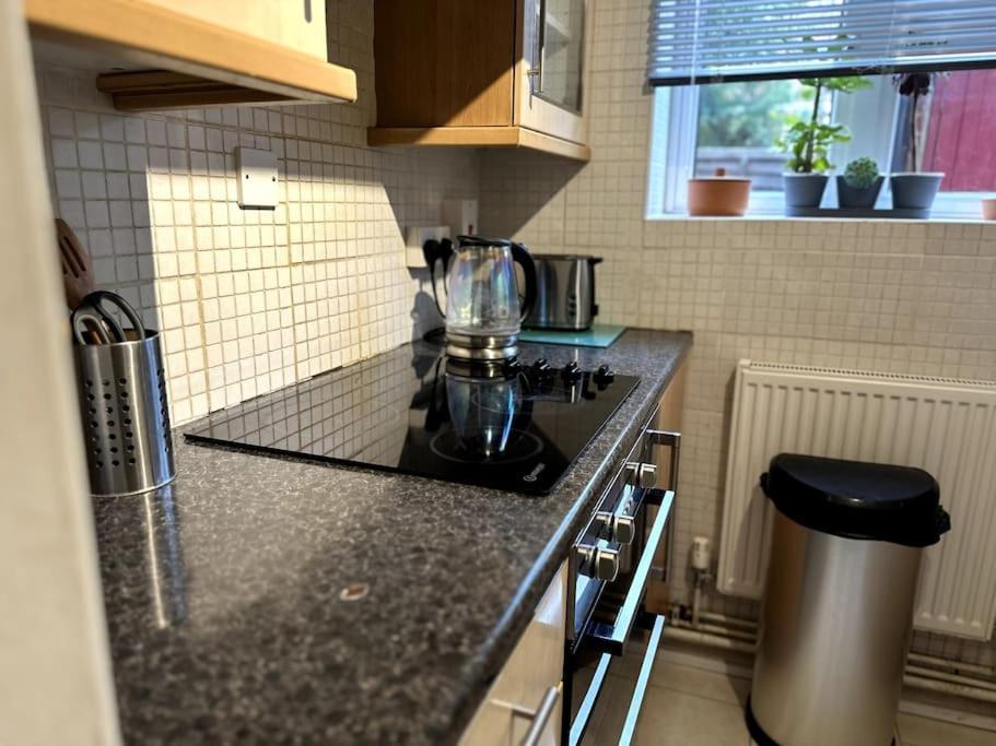 Cosy Entire One Bedroom Hideaway 브롬리 외부 사진