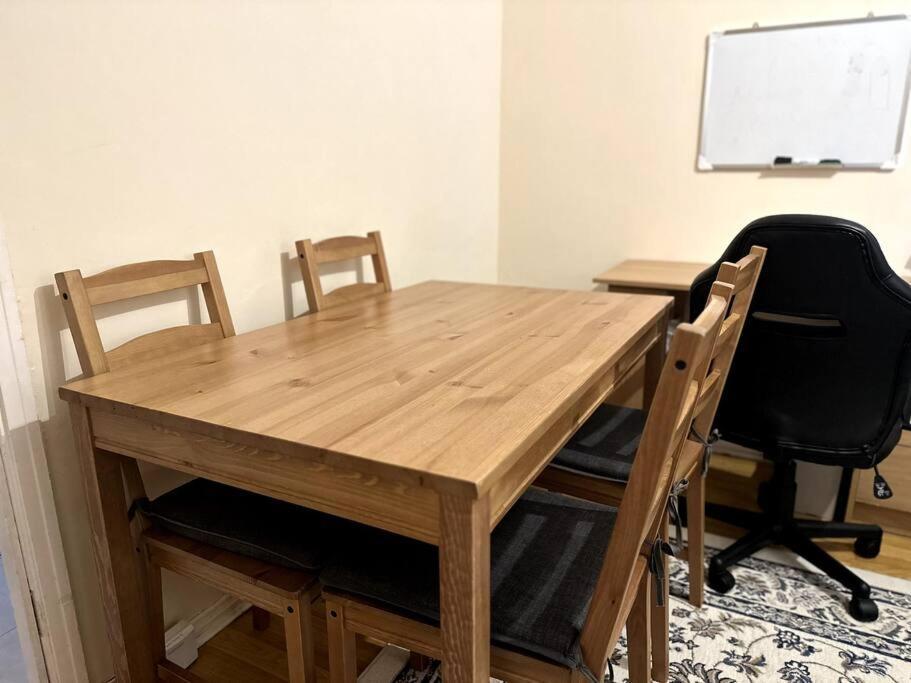 Cosy Entire One Bedroom Hideaway 브롬리 외부 사진